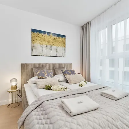 Appartement Prestige Gwiazdzista With Free Garage In By Renters