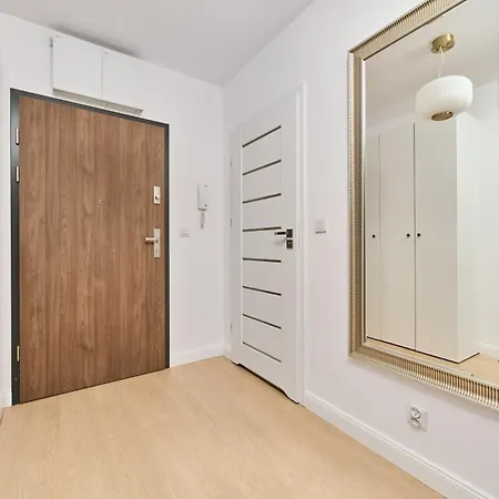 Prestige Gwiazdzista With Free Garage In By Renters アパート *