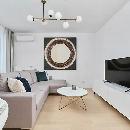Prestige Gwiazdzista With Free Garage In By Renters アパート