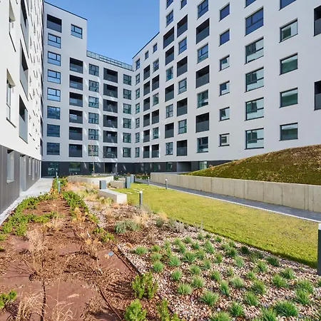 アパート Prestige Gwiazdzista With Free Garage In By Renters ヴロツワフ
